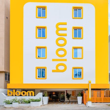 Bloom Hotel - Hsr Club Бангалор Екстериор снимка